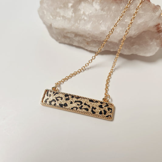 Short Metal Leopard Print Bar Necklace